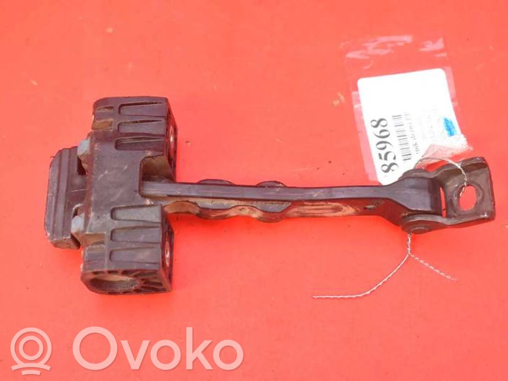 Audi A1 Etuoven pidätin 