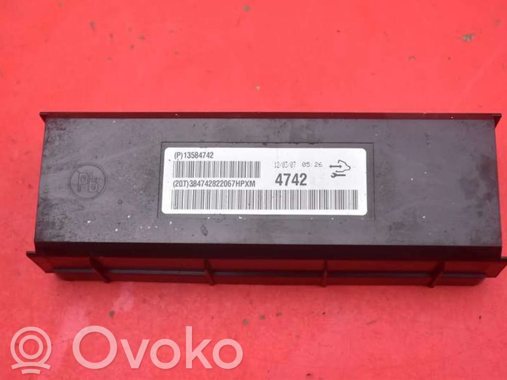 Unidad de control/módulo ECU del motor   13584742,13584742
