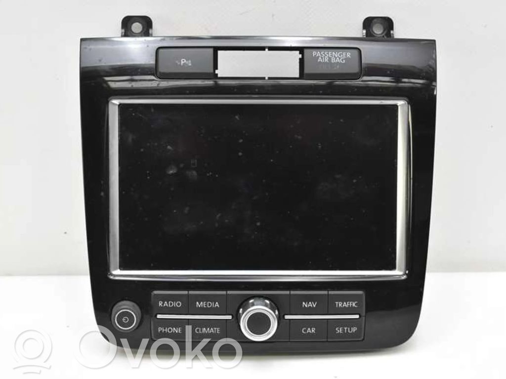 Volkswagen Touareg II Panel / Radioodtwarzacz CD/DVD/GPS 