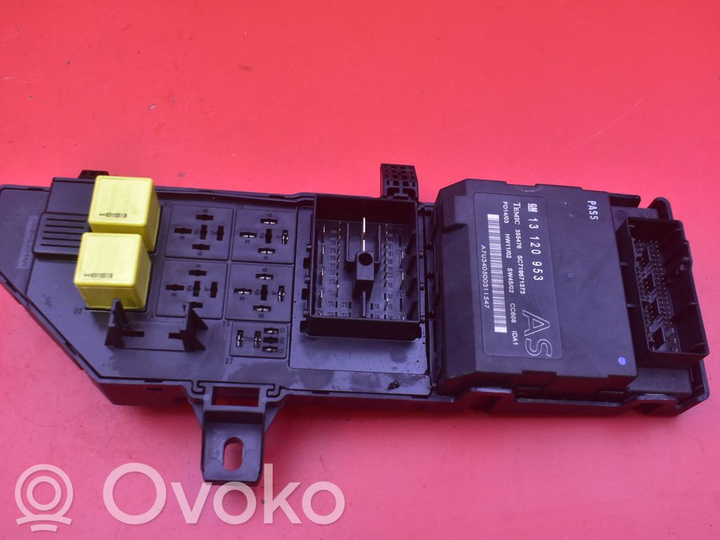 Opel Signum Juego de caja de fusibles 