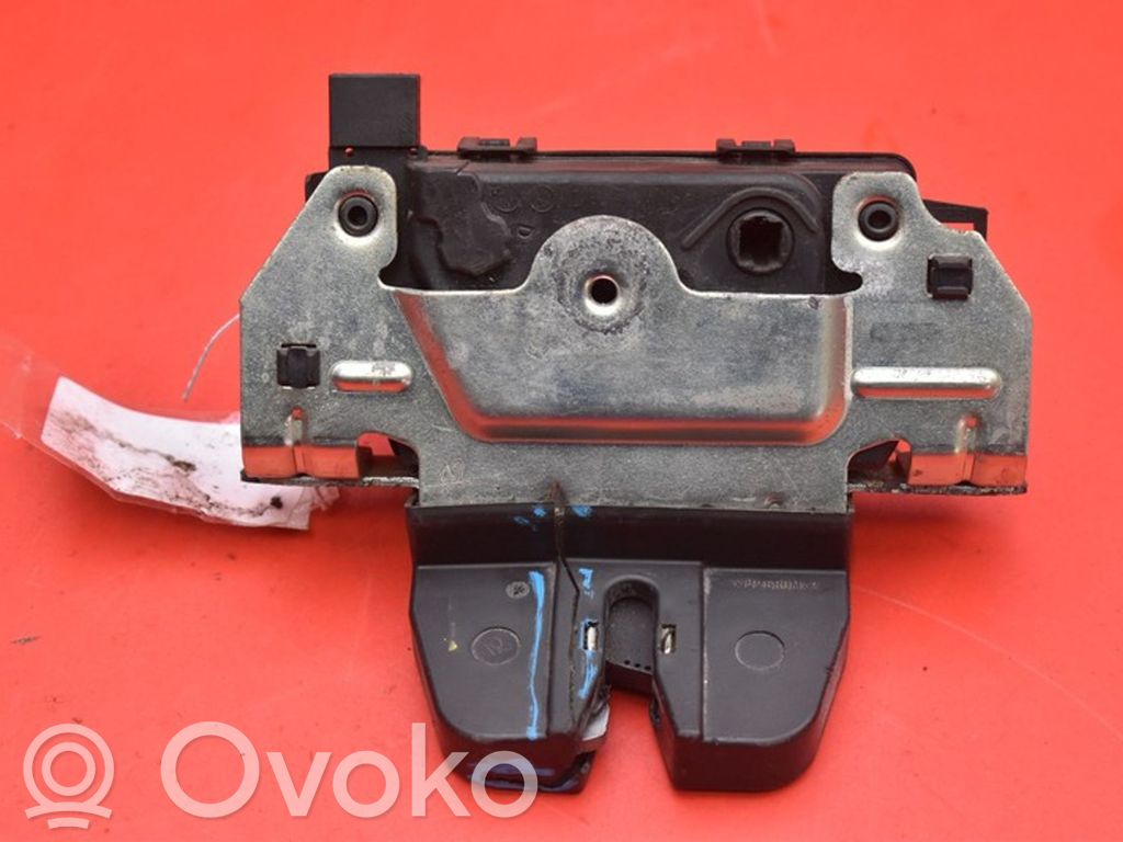 Opel Zafira B Serrure de loquet coffre 