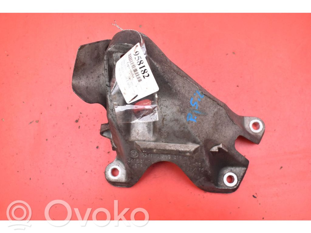BMW X3 E83 Engine mount vacuum valve 
