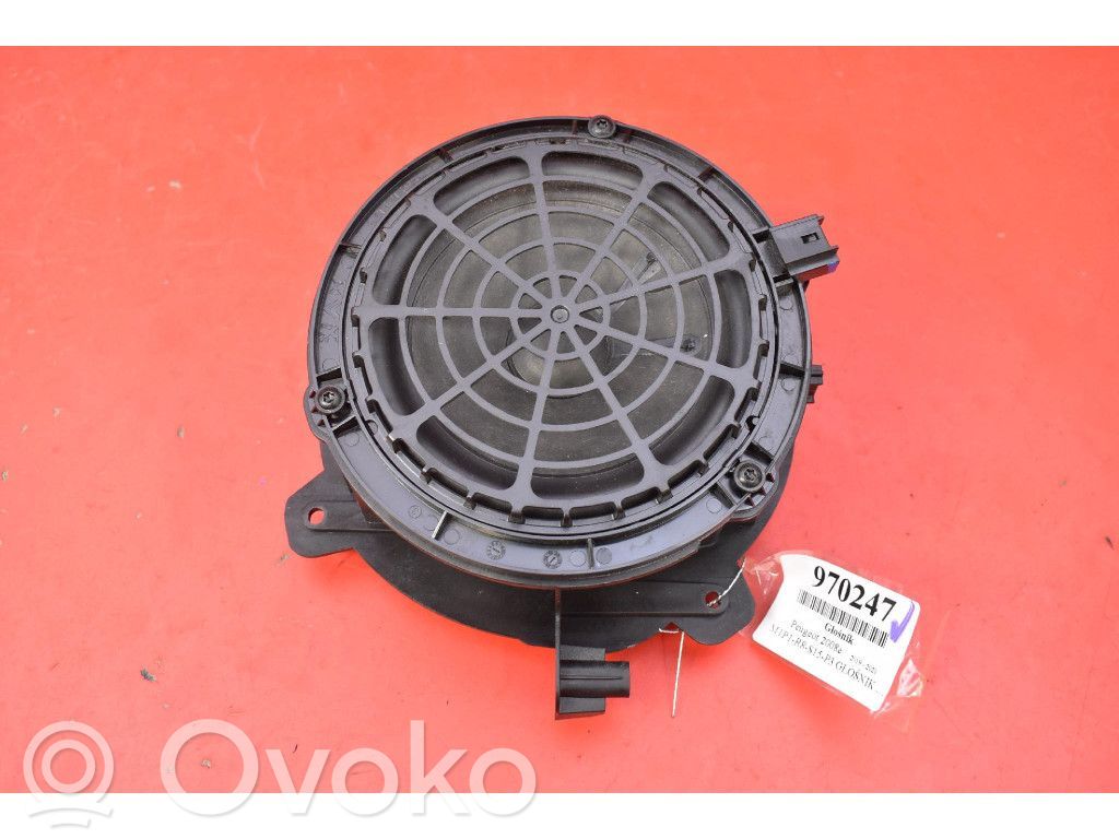 Peugeot 2008 I Altavoz subwoofer 