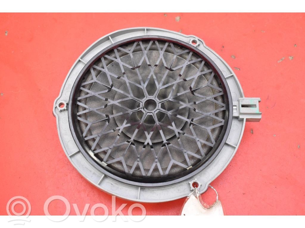 Peugeot 208 I Altavoz subwoofer 