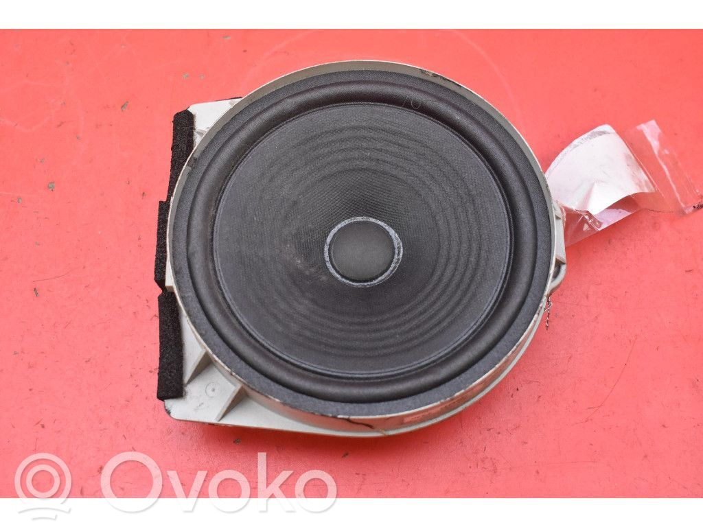Honda CR-V Altavoz subwoofer 