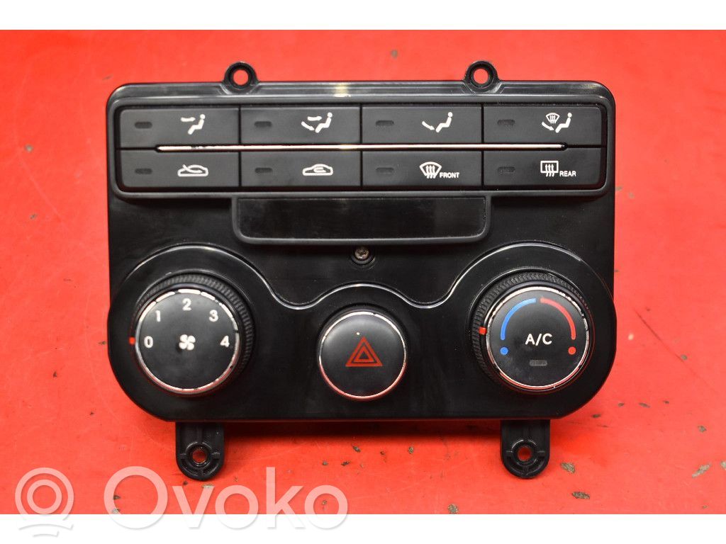 Hyundai i30 Unitate control climatizare 