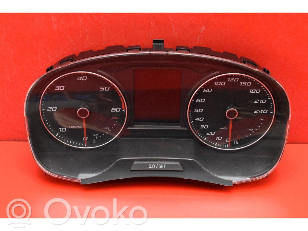 Seat Toledo I (1L) Licznik / Prędkościomierz 
