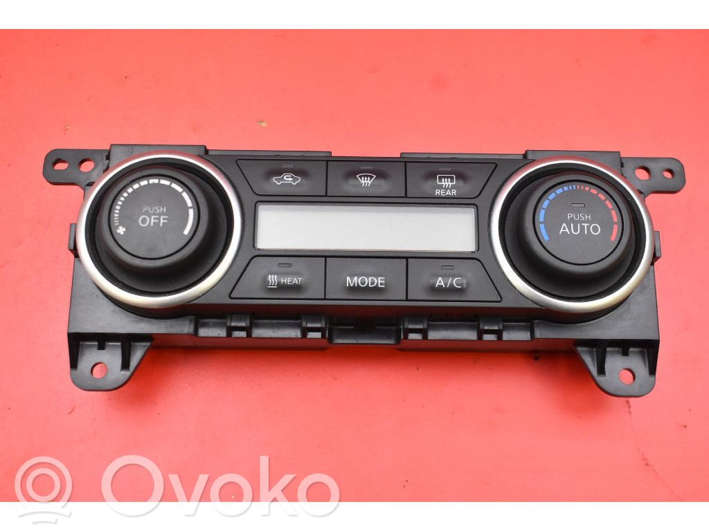Nissan Leaf I (ZE0) Panel klimatyzacji 