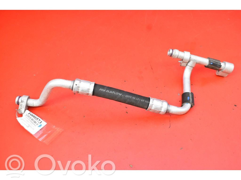 Ilmastointilaitteen putki (A/C)   7LE816885,7LE816885