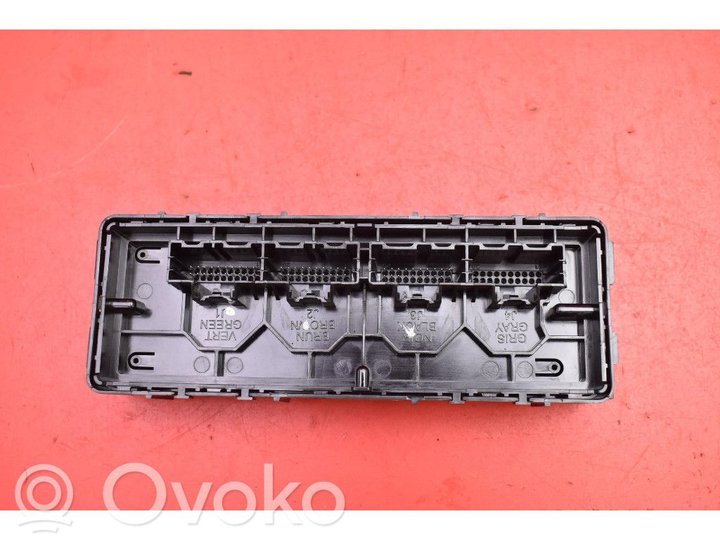 Engine control unit/module ECU   84069598,84069598