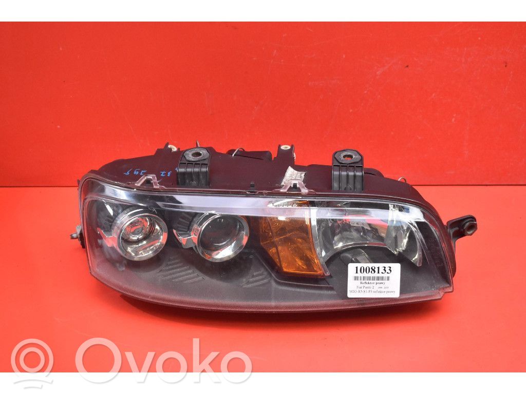 Fiat Punto (188) Lampa przednia 