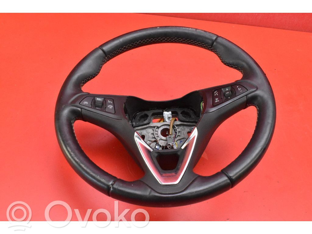 Bedford Astra Ohjauspyörä 