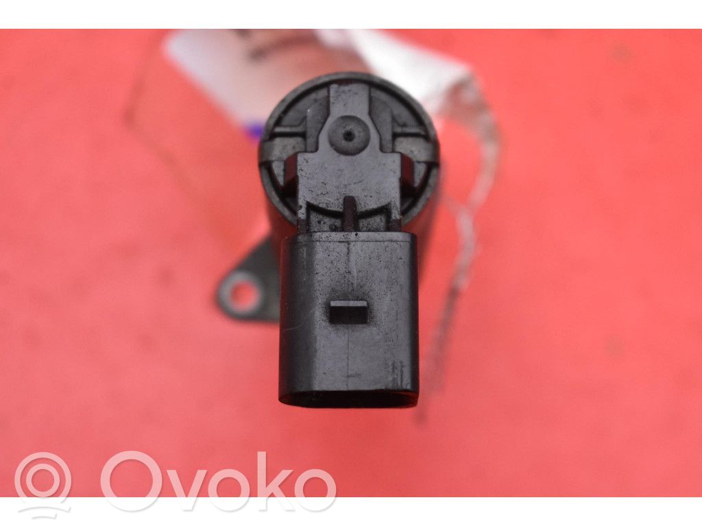 Sensor   06F109257C,06F109257C