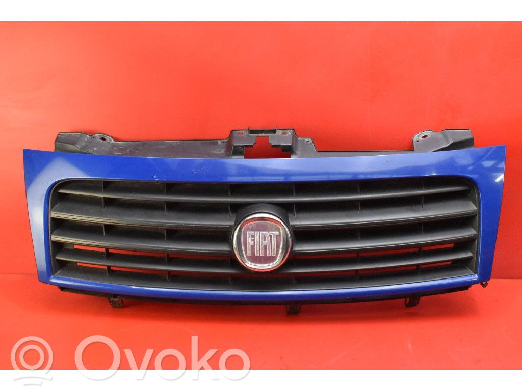 Fiat Scudo Rejilla delantera