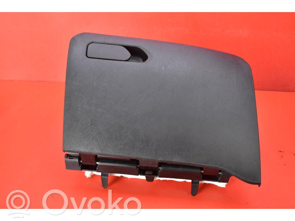 Fiat Tipo Glove box 