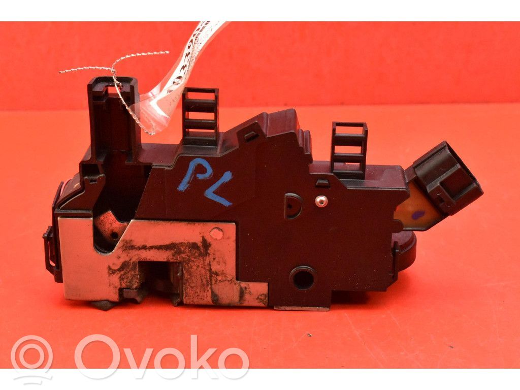 Fiat Idea Priekšpusē slēdzene 