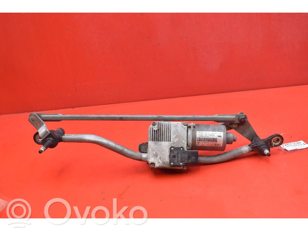 Audi A5 8T 8F Motor y varillaje del limpiaparabrisas delantero 