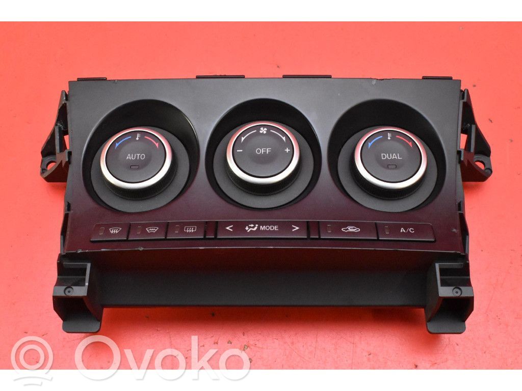 Mazda 3 II Climate control unit 
