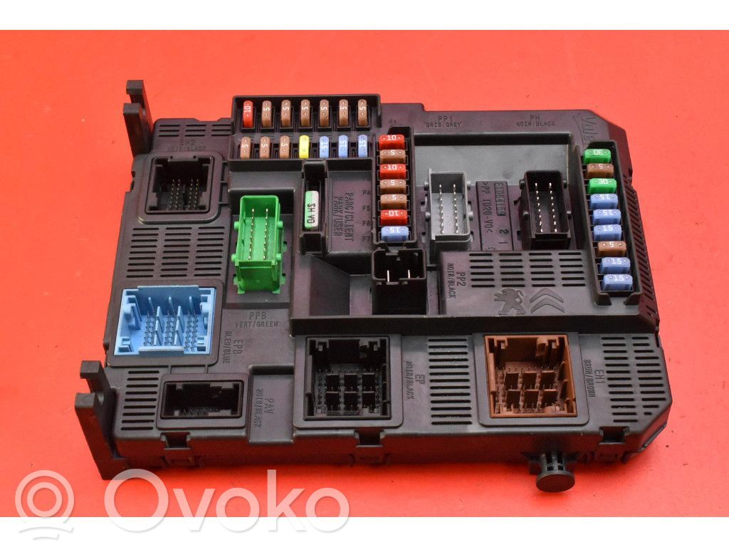 Skrzynka bezpieczników / Komplet   980705418002,980705418002