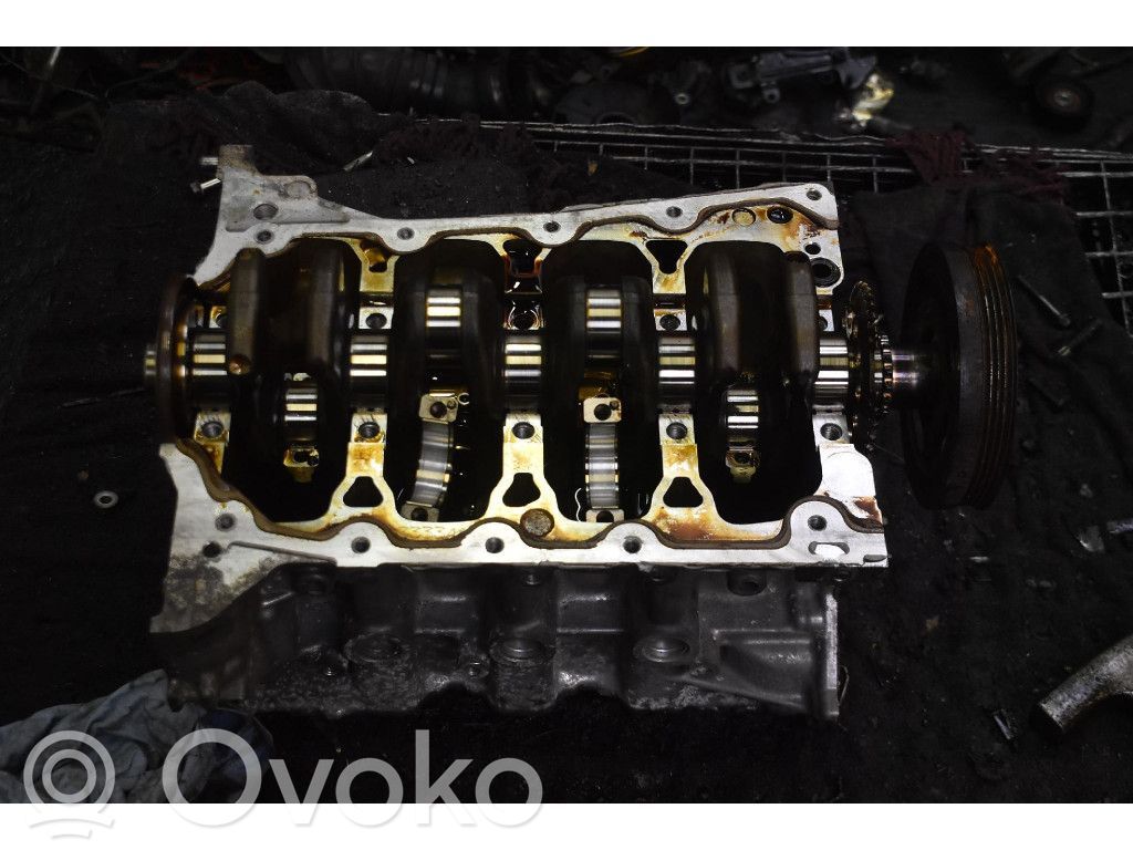 Toyota Yaris Engine block 