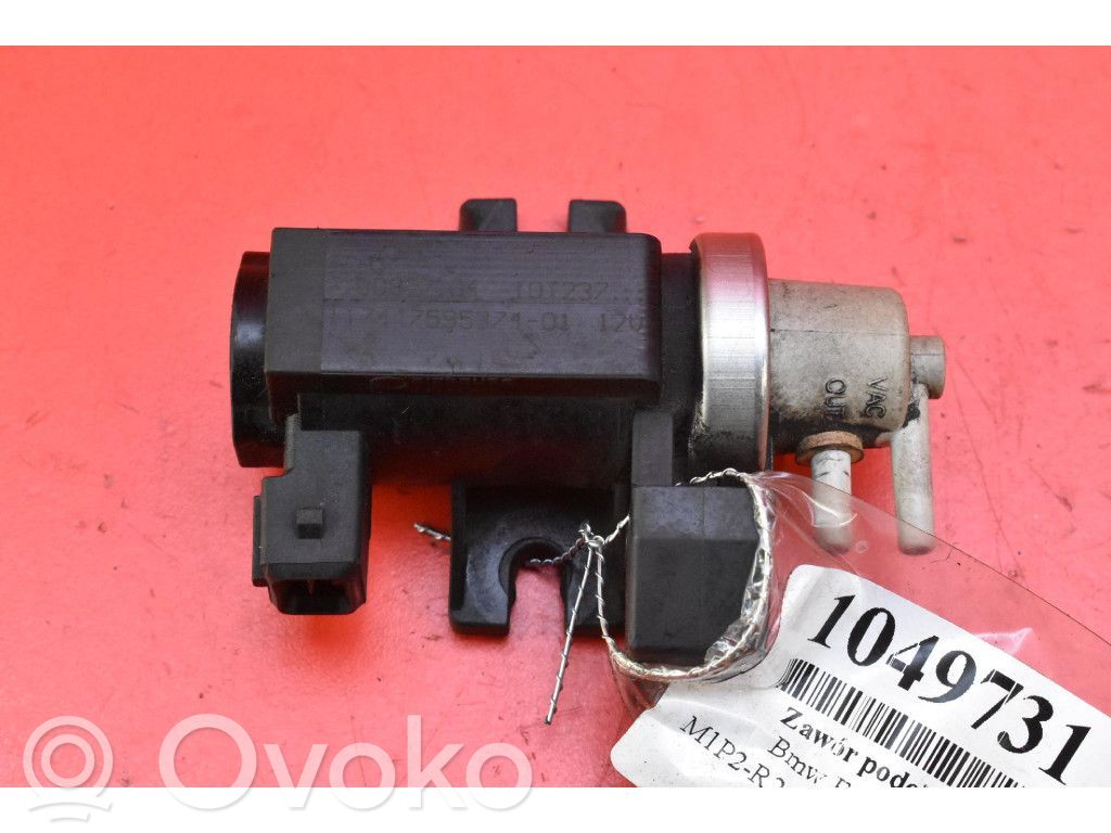 BMW 7 F01 F02 F03 F04 Supapă vacuum 