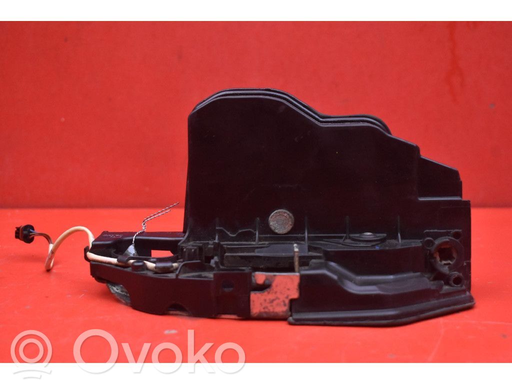 BMW 7 F01 F02 F03 F04 Încuietoare ușă față 