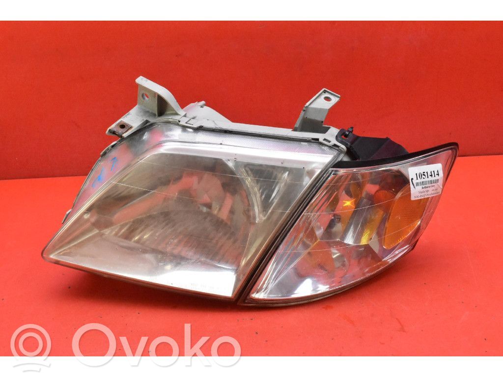 Mazda MPV II LW Headlight/headlamp 