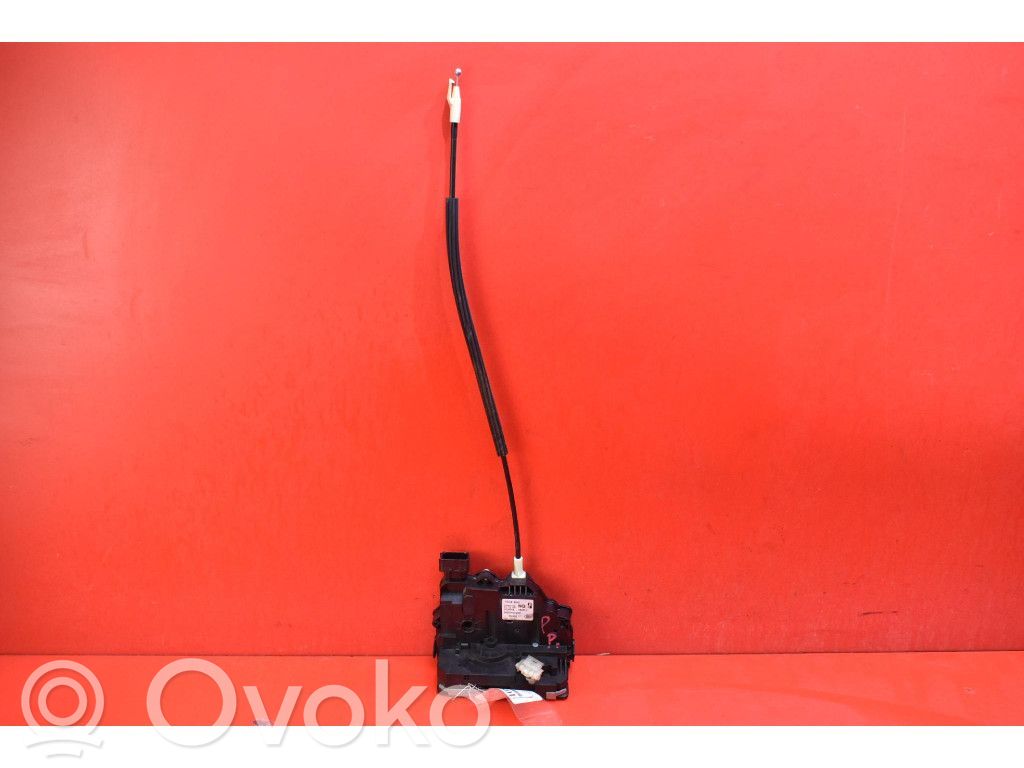 Opel Corsa E Front door lock 