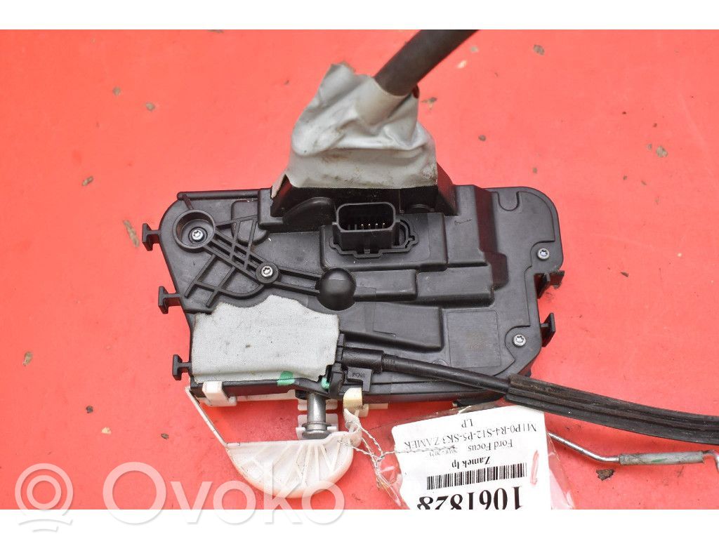 Ford Focus Priekšpusē slēdzene 