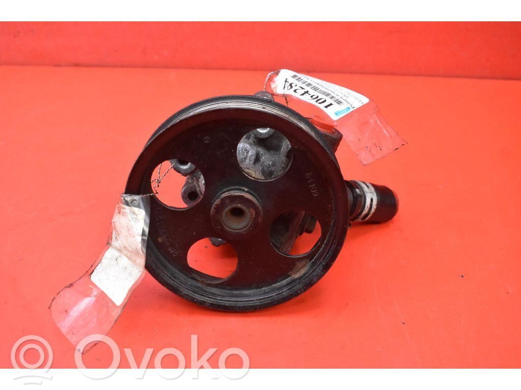 Opel Insignia A Power steering pump 