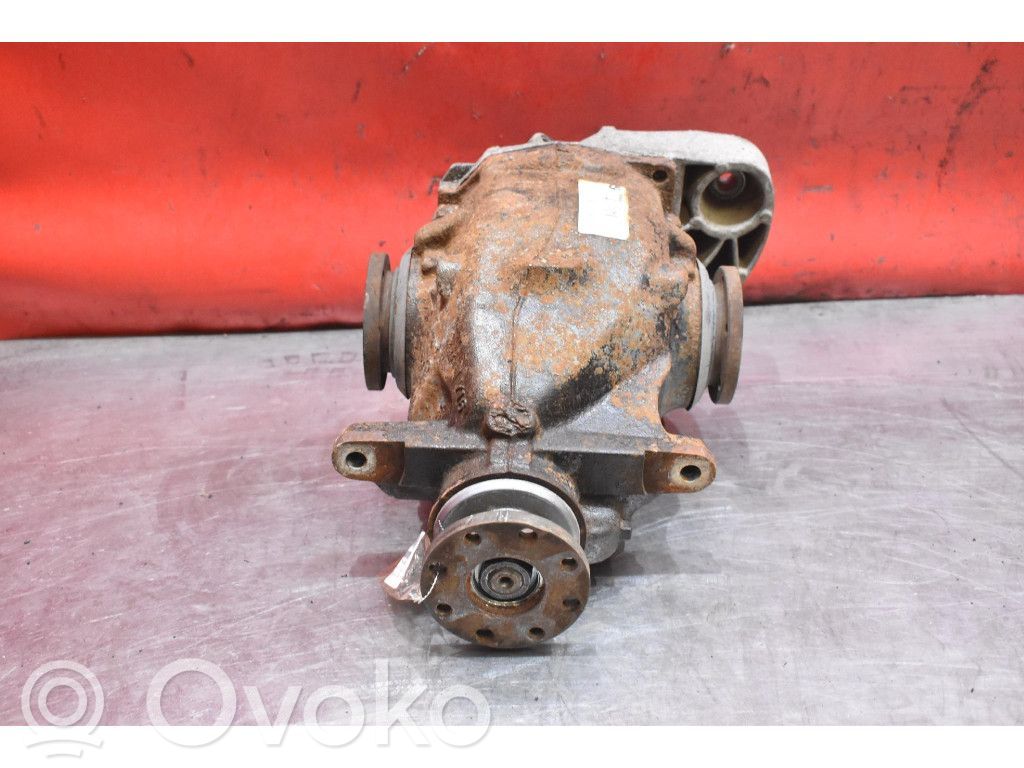 BMW 7 F01 F02 F03 F04 Rear differential 