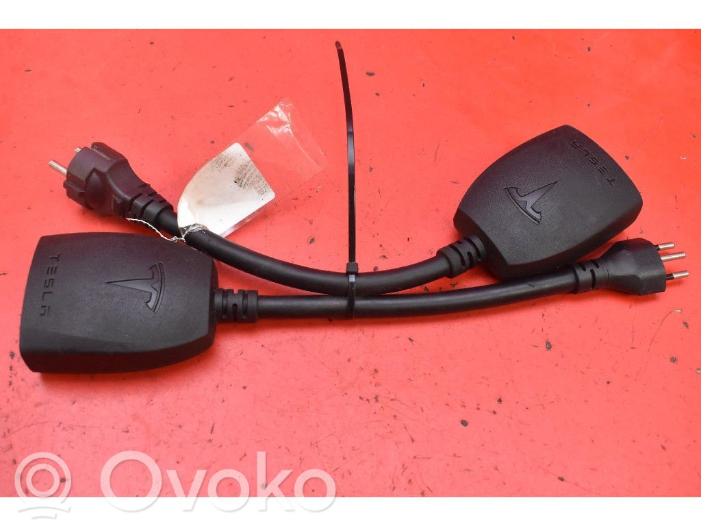 Tesla Model S Otros cableados 