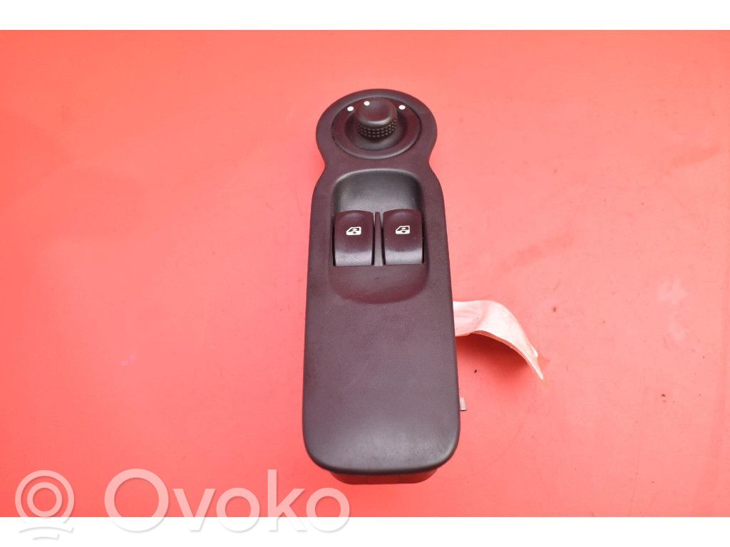 Renault Modus Electric window control switch 