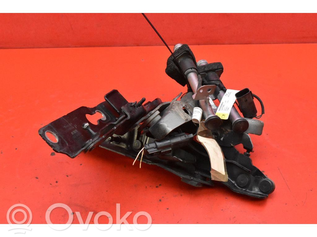 Volvo V60 Charnière, capot moteur