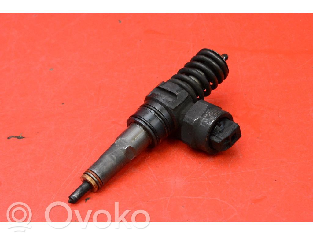 Injector combustibil   038130073F,038130073F