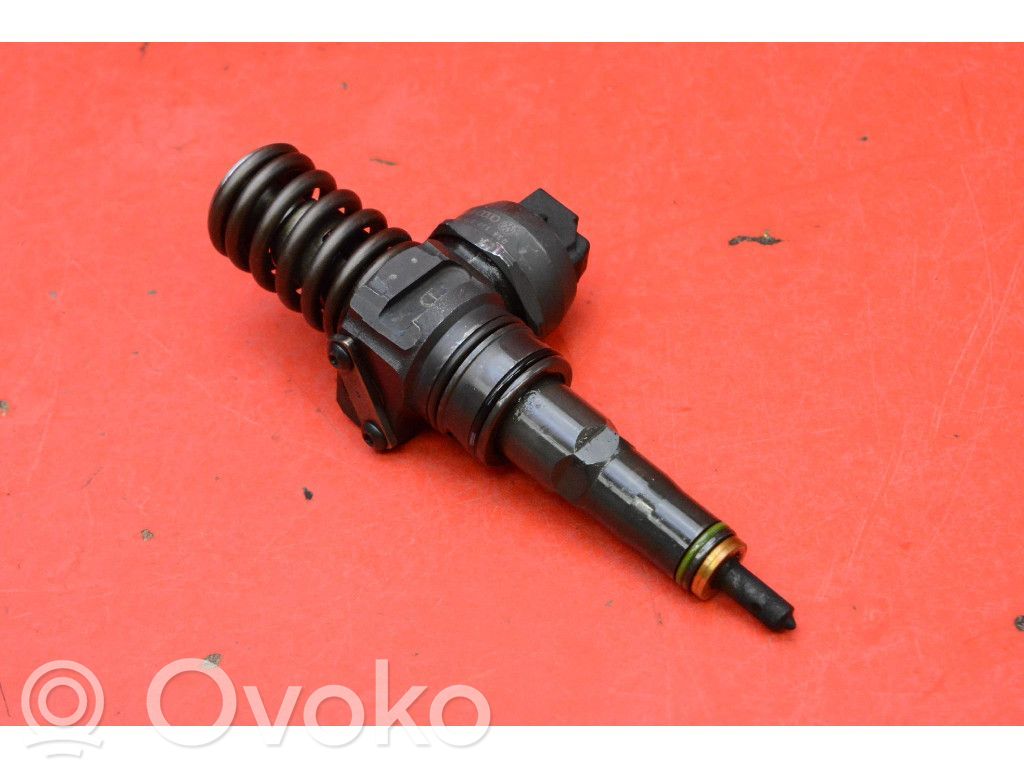 Volkswagen Touran I Injector combustibil 