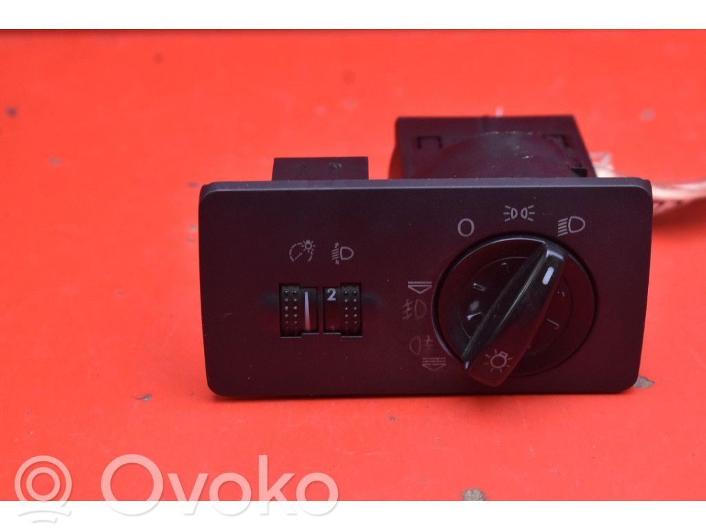Skoda Fabia Mk1 (6Y) Interruptor de luz 