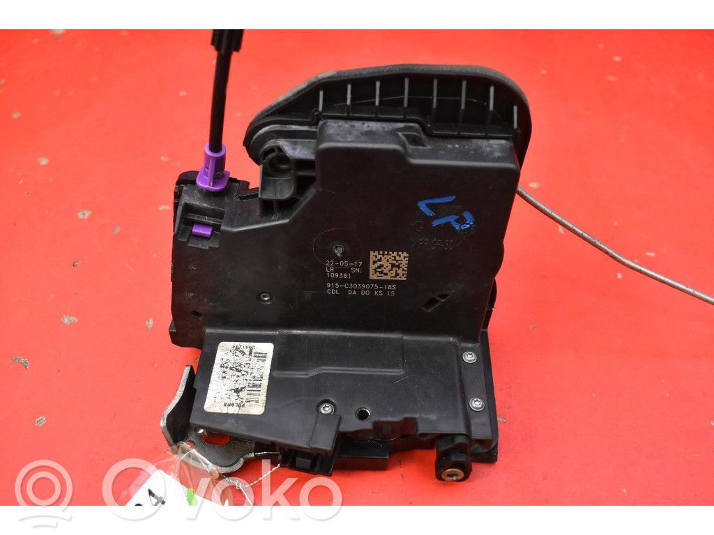Opel Insignia A Front door lock 