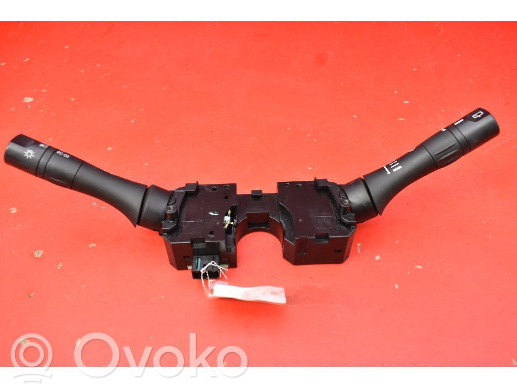Nissan Micra Otros interruptores/perillas/selectores