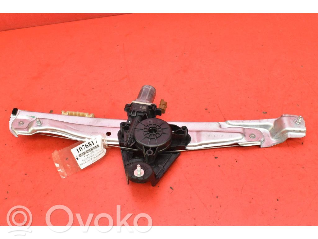 Elektryczny podnośnik szyby drzwi tylnych   827208705R,827208705R