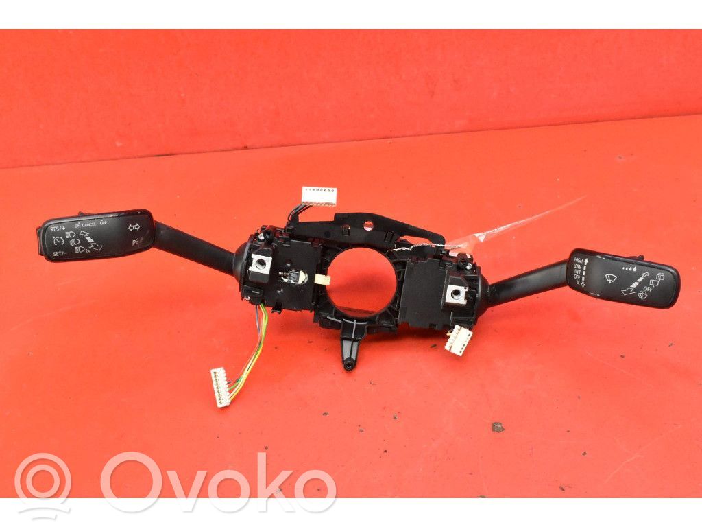 Skoda Octavia Mk3 (5E) Otros interruptores/perillas/selectores 