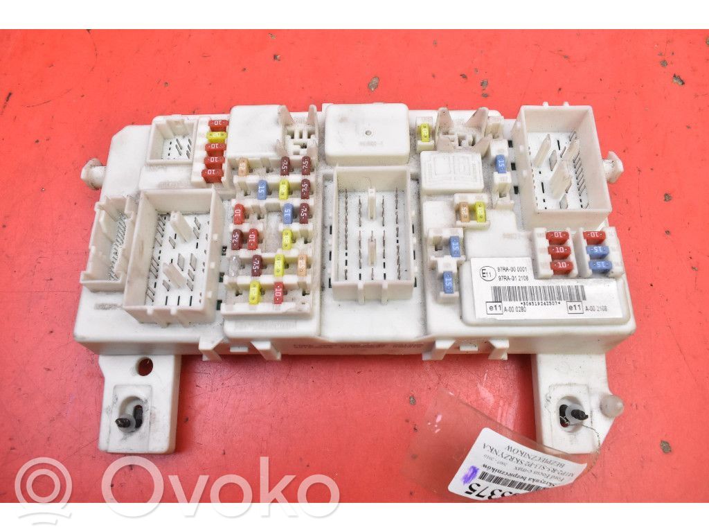 Ford C-MAX I Fuse box set 