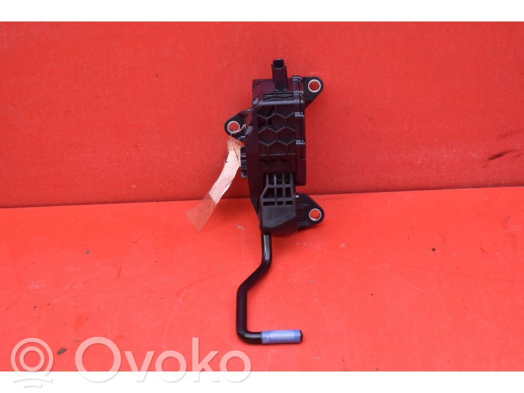 Lexus UX Accelerator throttle pedal 