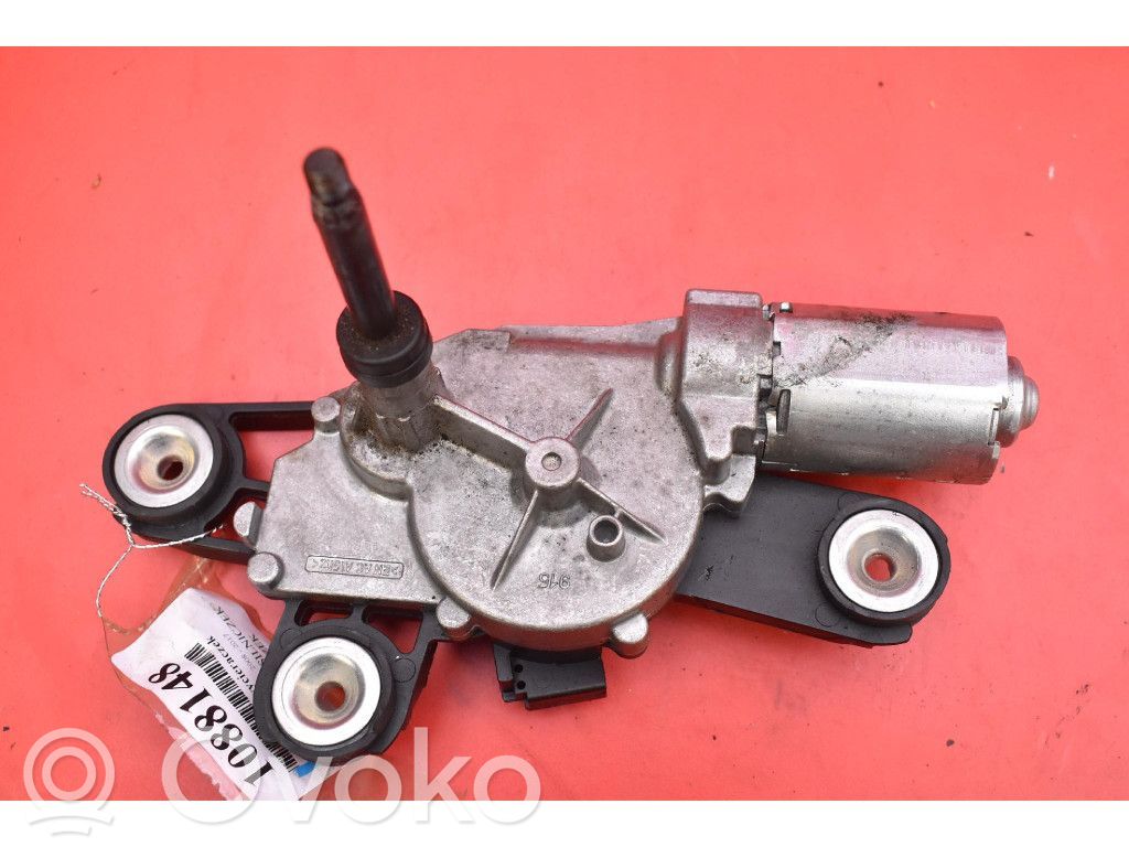 Ford Fiesta Silniczek wycieraczki szyby tylnej 