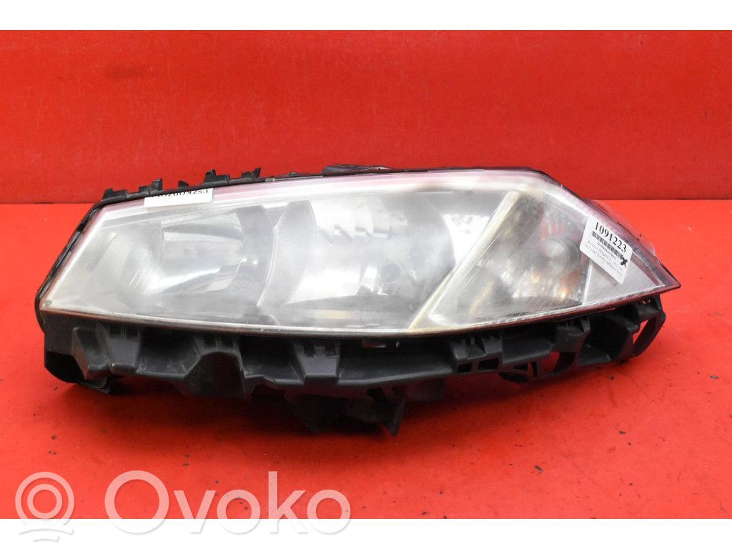 Renault Megane II Phare frontale 