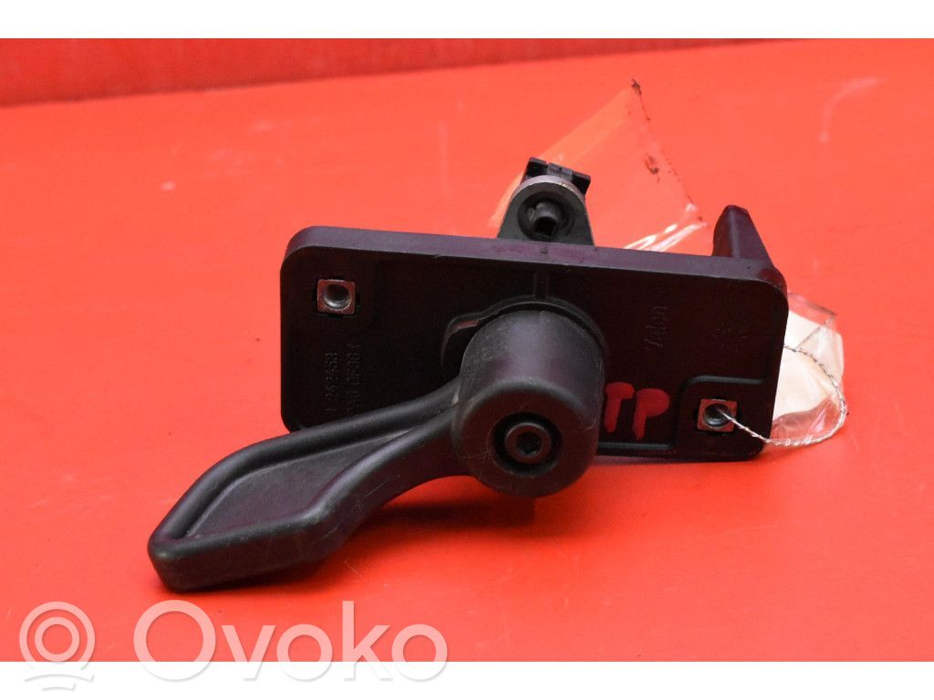 Opel Combo D Manecilla interna puerta delantera