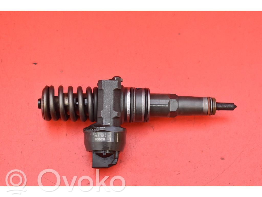 Skoda Octavia Mk2 (1Z) Wtryskiwacz paliwa 