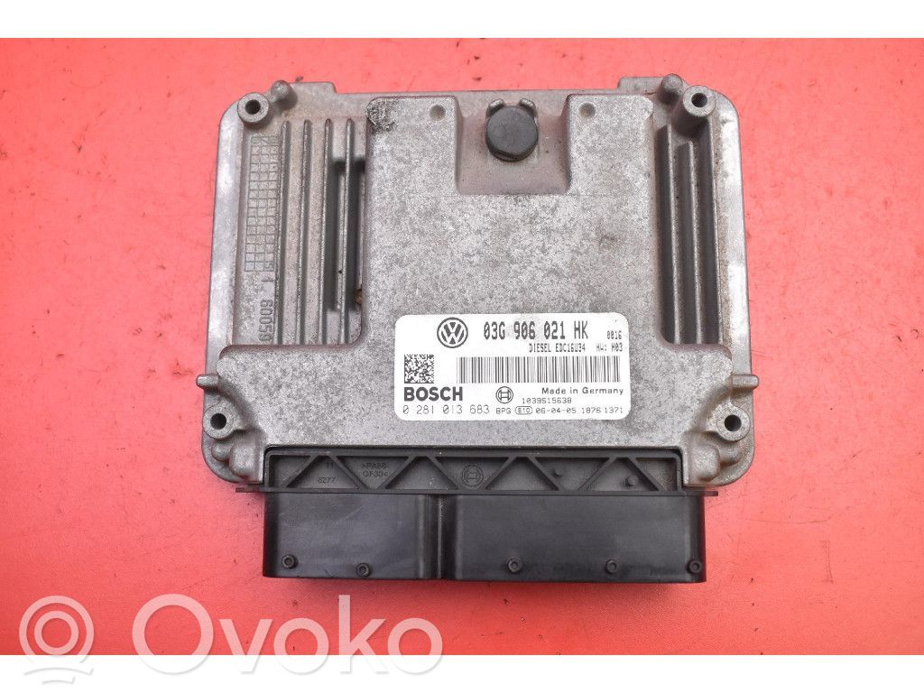 Volkswagen Cross Touran I Komputer / Sterownik ECU silnika 