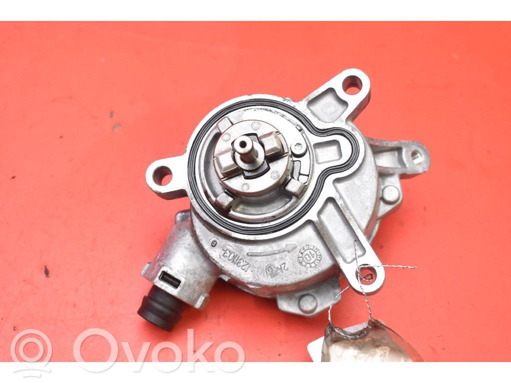 Volvo XC60 Pompe à vide