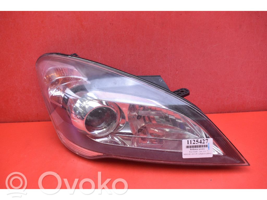 KIA Ceed Lampa przednia 